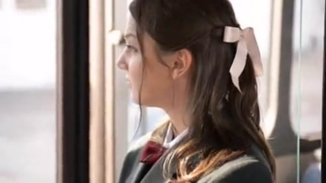 порно света (18 лет) оголилась в автобусе и засосала японскому перцу - Д 
